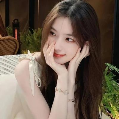 穿书后，我成了腹黑男主的心尖宠